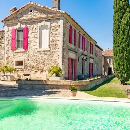Batisse Au Coeur D'un Vignoble